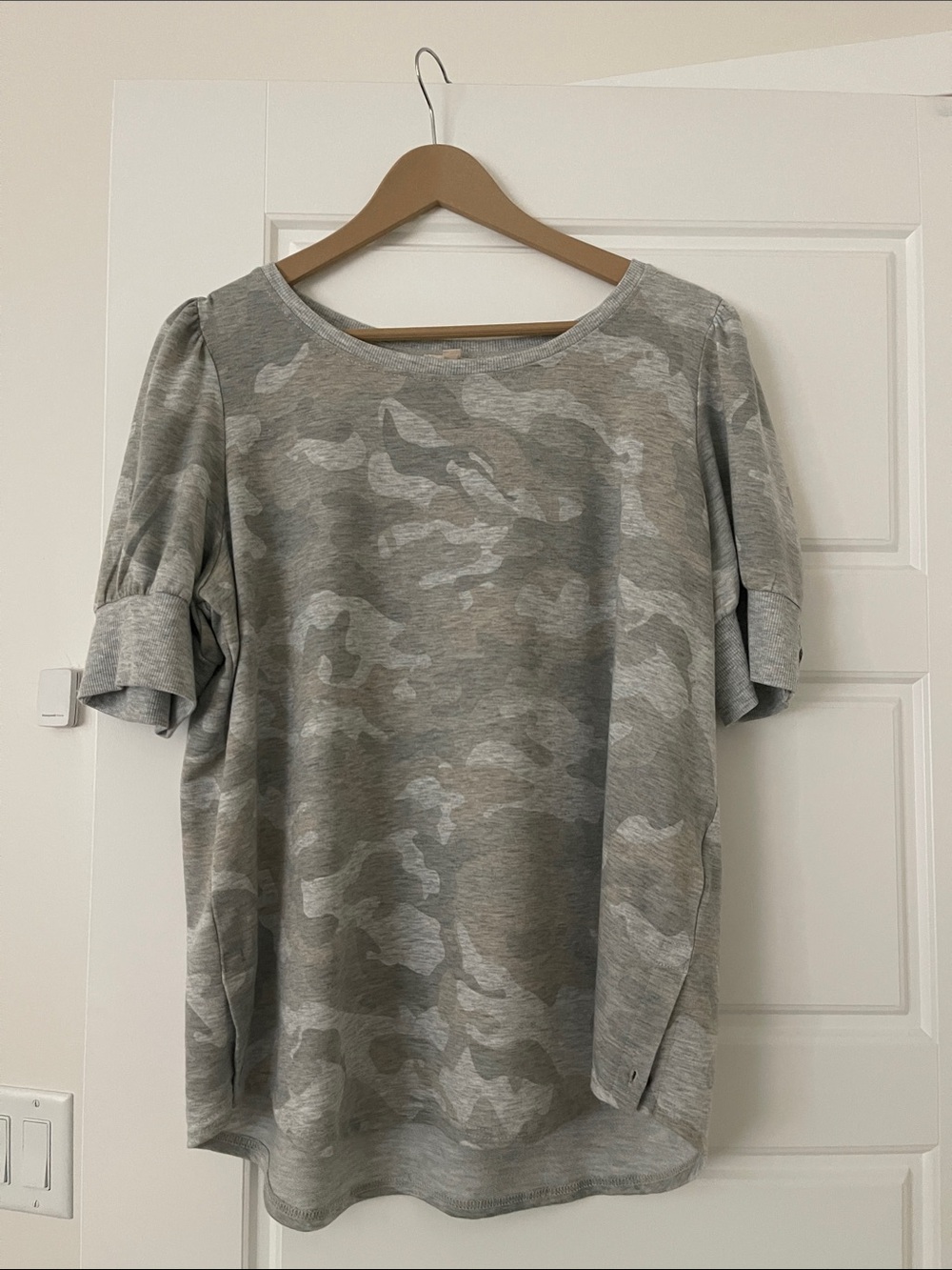 Jane and Delancey Gray Camo Short Sleeve Top